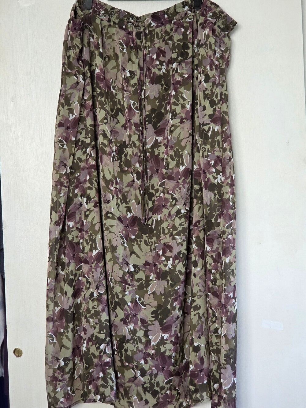 VIP by Avenue Woman's 22/24 printed maxi olive purple elastic waist